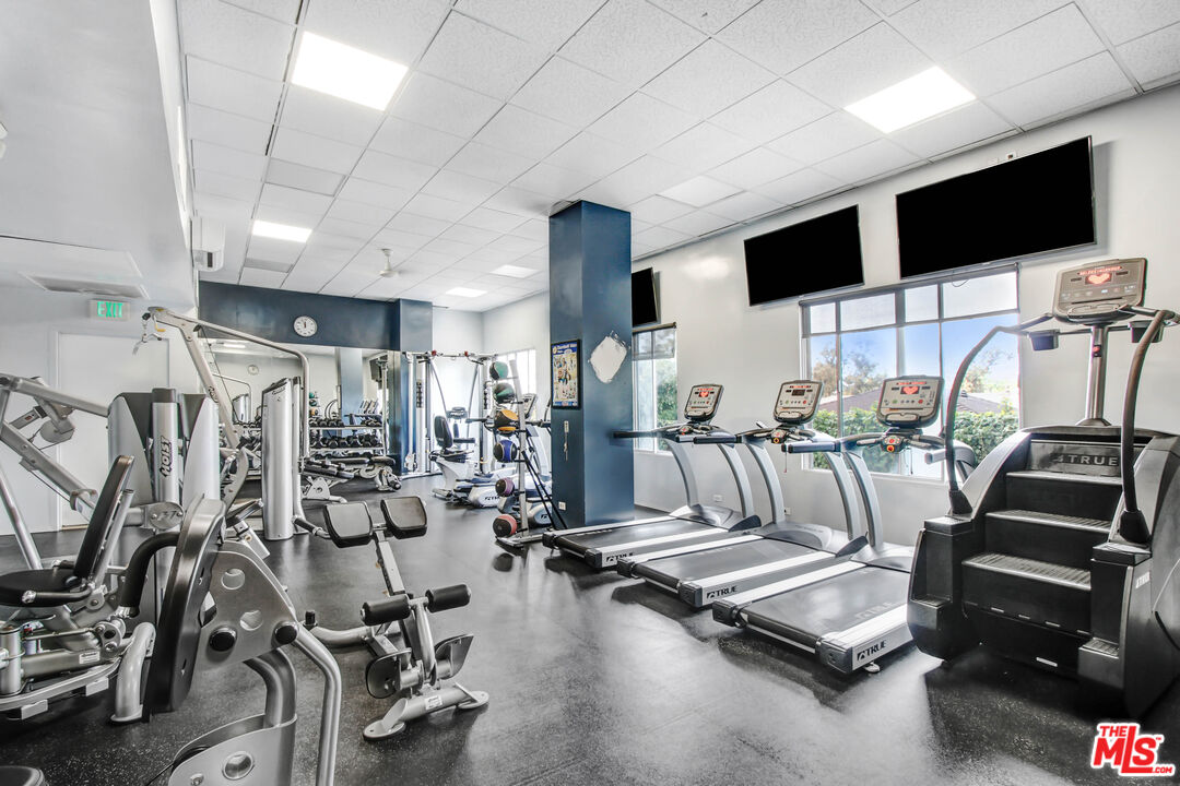 10501 Wilshire Blvd Unit: 1004