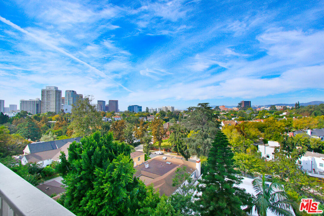 10501 Wilshire Blvd Unit: 1004