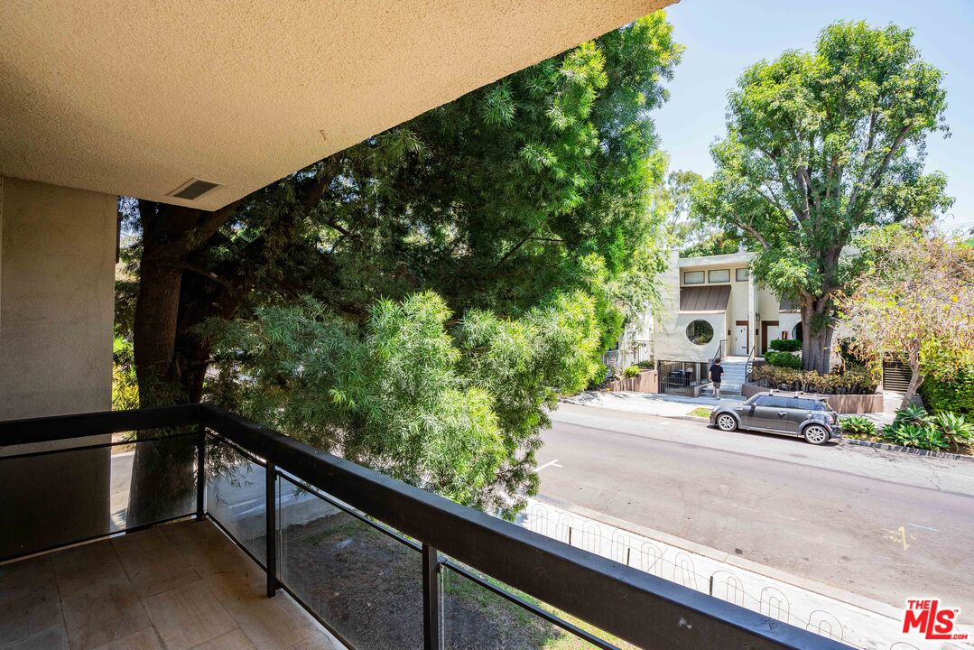 723 Westmount Dr Unit: 106