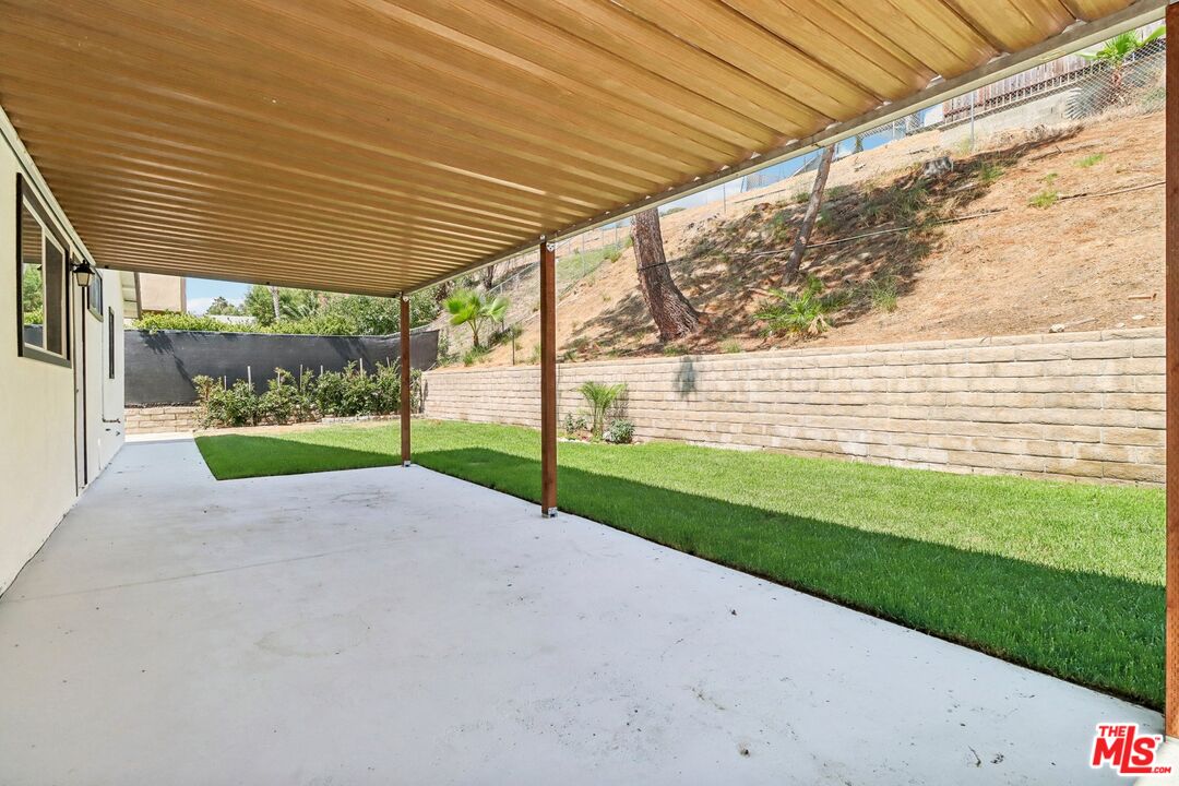 27526 Bernina Ave, Santa Clarita