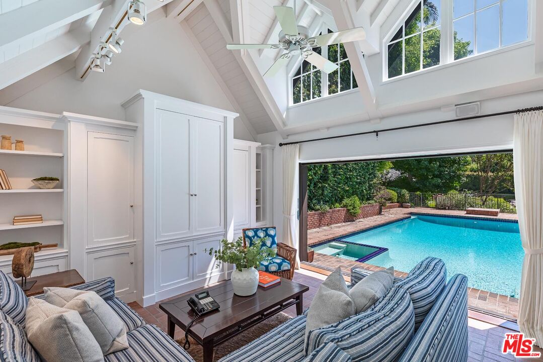1475 N Doheny Dr, Hollywood Hills