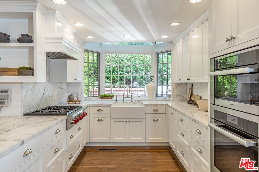 1475 N Doheny Dr, Hollywood Hills
