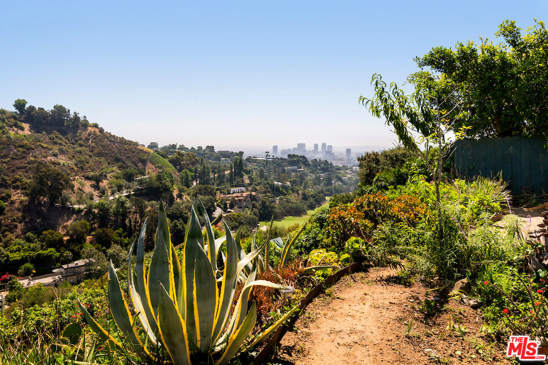 11343 Chalon Rd, Bel Air