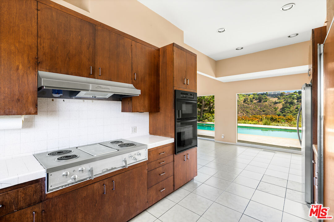 11343 Chalon Rd, Bel Air