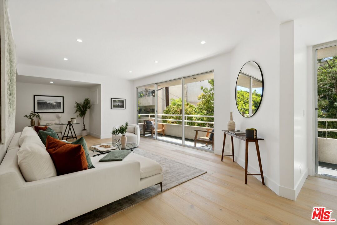 10644 Wilkins Ave Unit: 103, Westwood