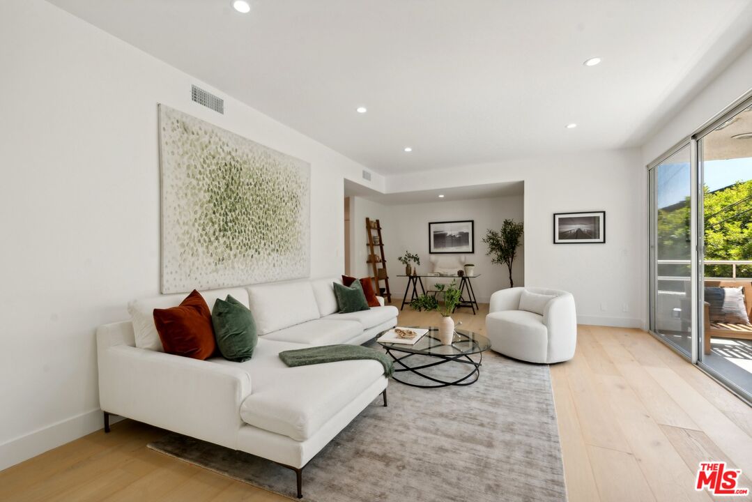 10644 Wilkins Ave Unit: 103, Westwood