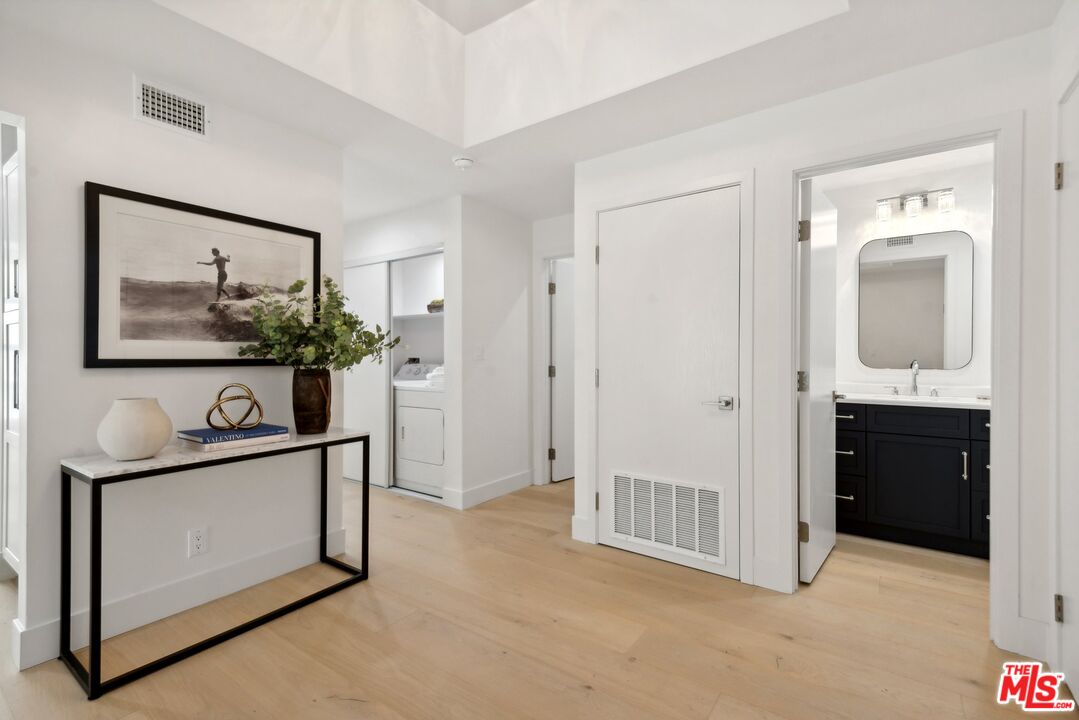 10644 Wilkins Ave Unit: 103, Westwood