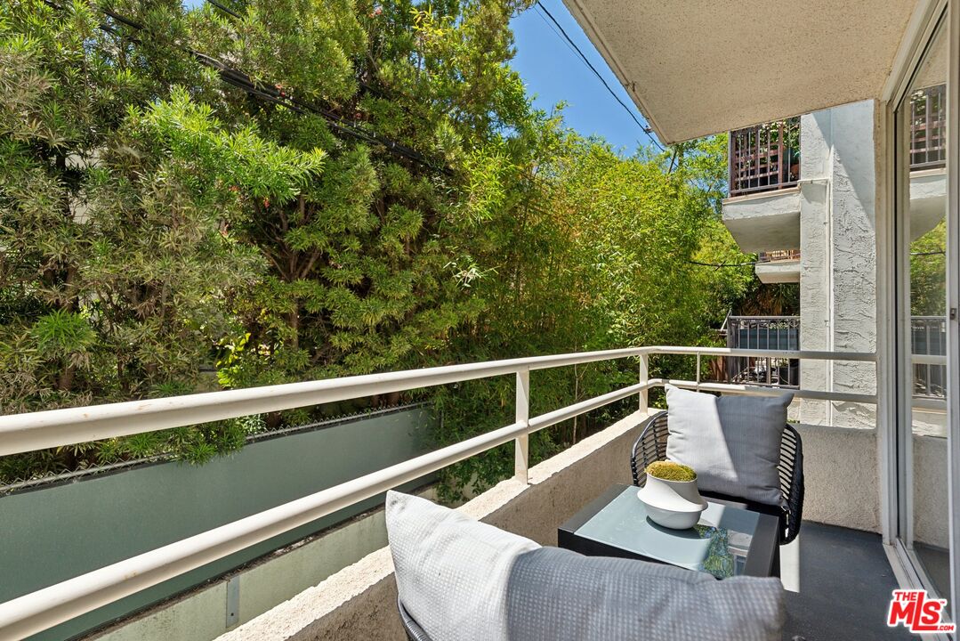 10644 Wilkins Ave Unit: 103, Westwood