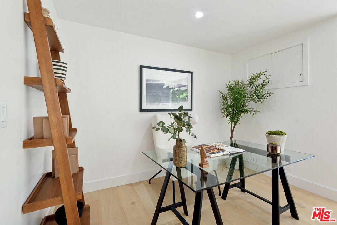 10644 Wilkins Ave Unit: 103, Westwood