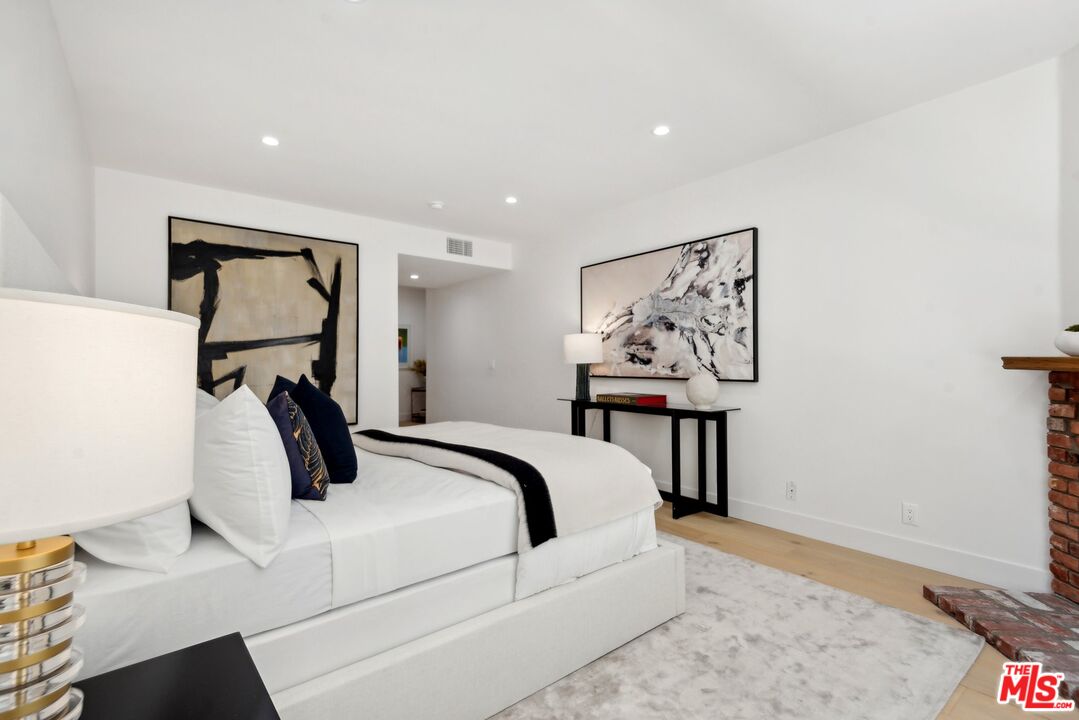 10644 Wilkins Ave Unit: 103, Westwood