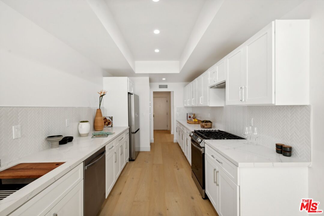 10644 Wilkins Ave Unit: 103, Westwood