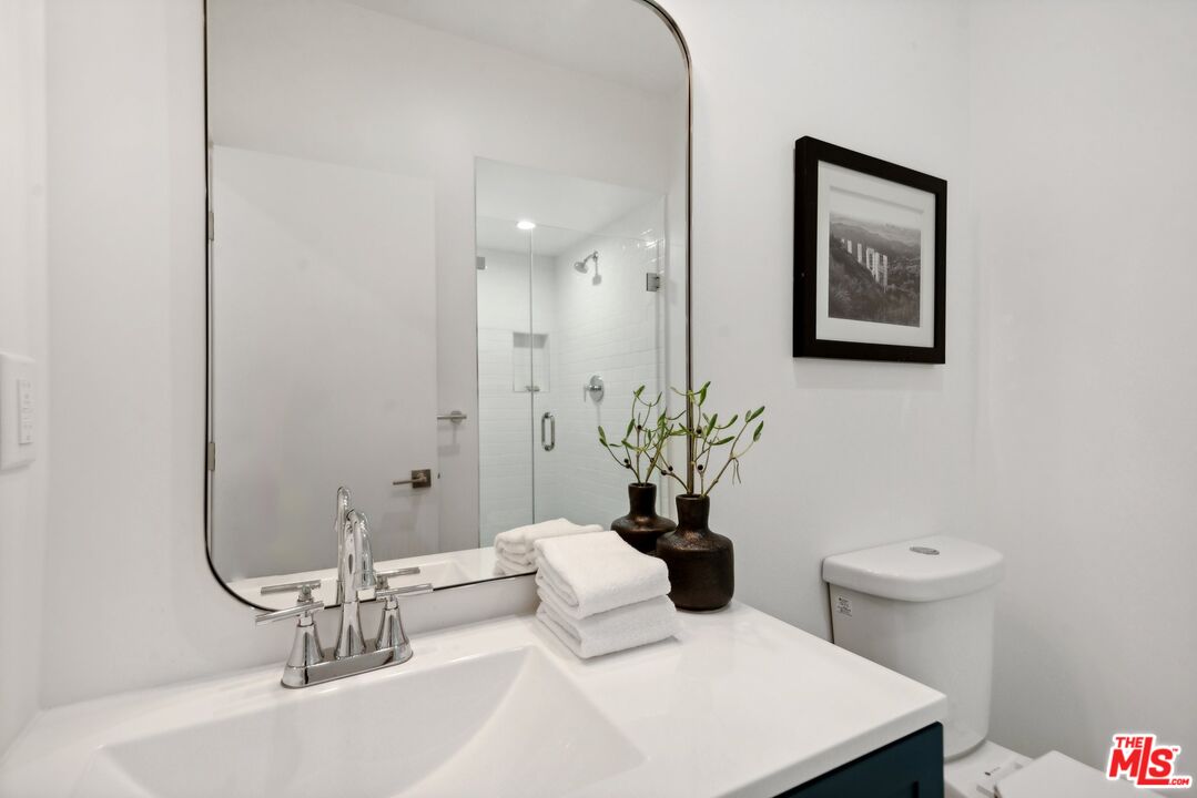10644 Wilkins Ave Unit: 103, Westwood