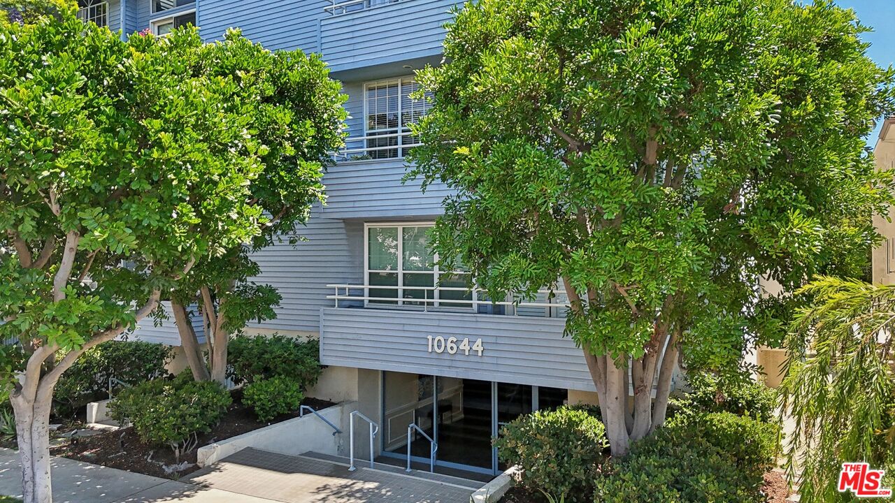 10644 Wilkins Ave Unit: 103, Westwood