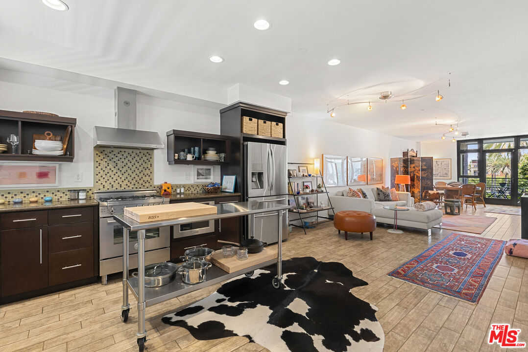 13045 Pacific Prome Unit: 324, Playa Vista