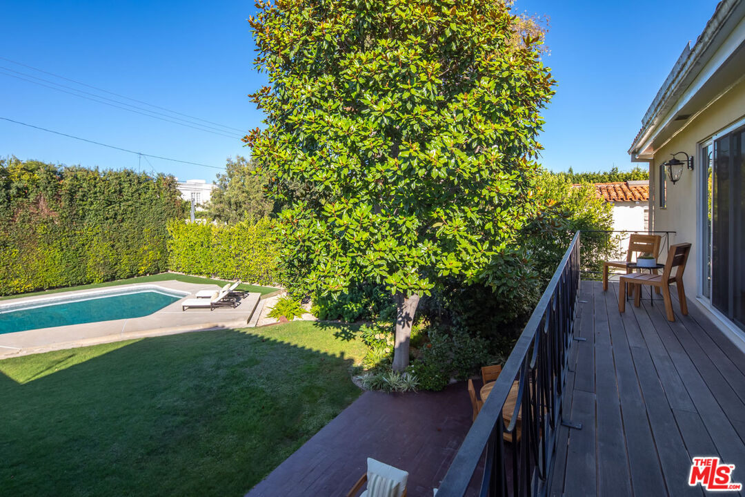 712 Walden Dr, Beverly Hills