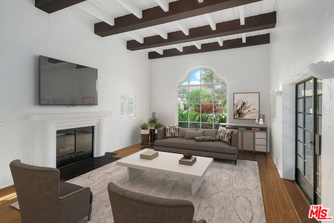 200 S McCarty Dr, Beverly Hills
