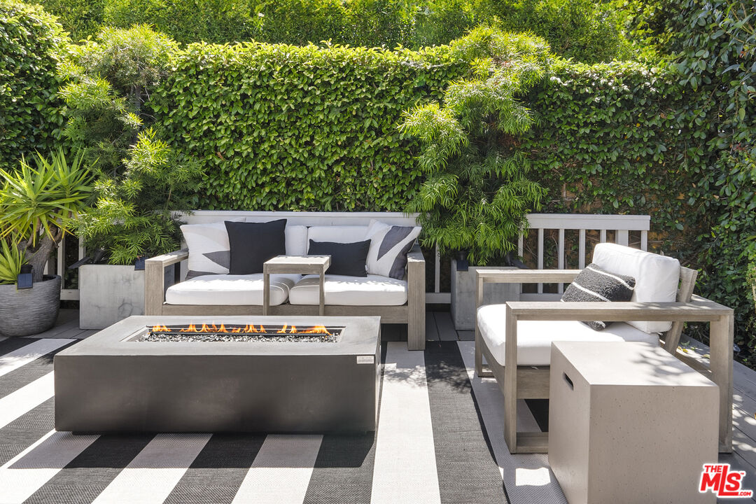 462 S La Peer Dr, Beverly Hills