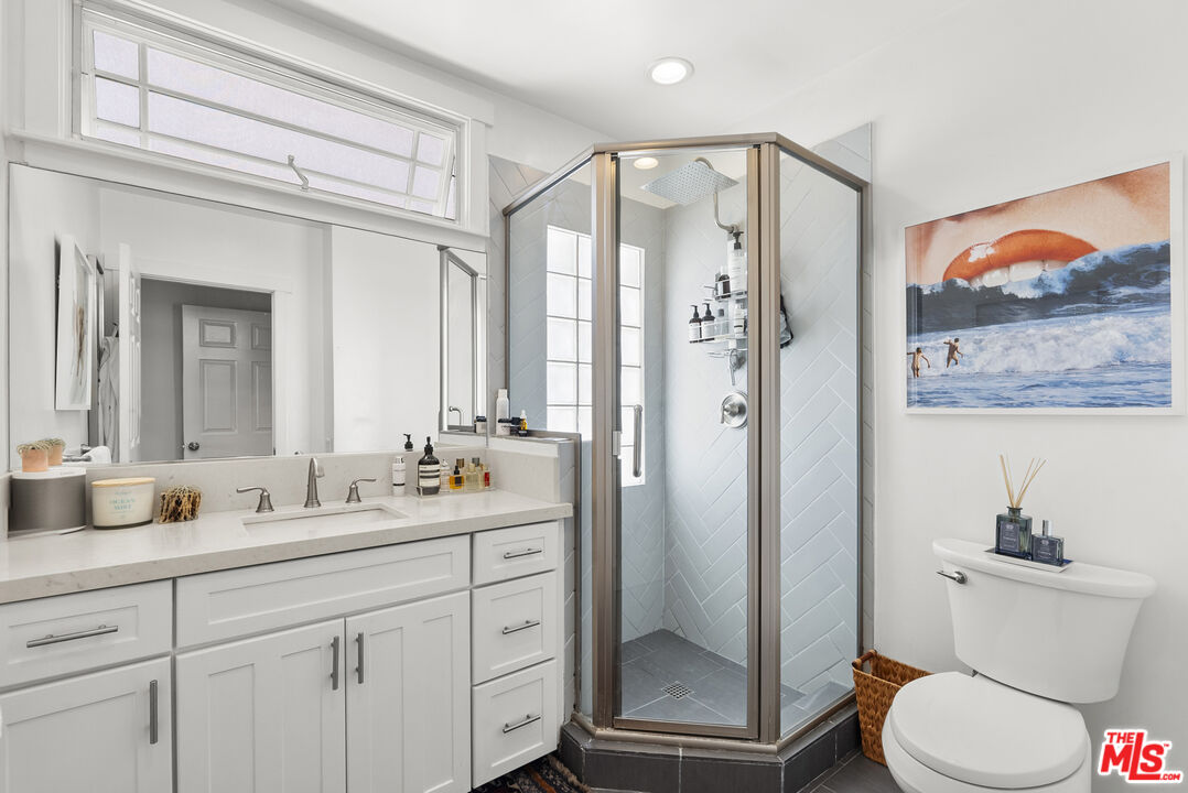 462 S La Peer Dr, Beverly Hills