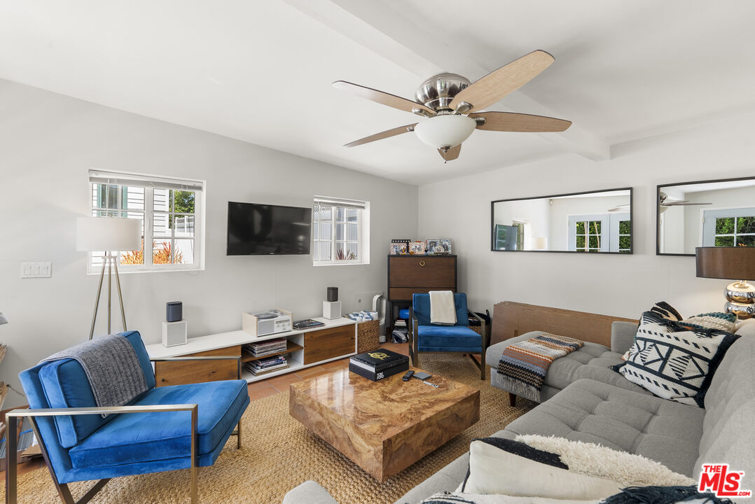 462 S La Peer Dr, Beverly Hills