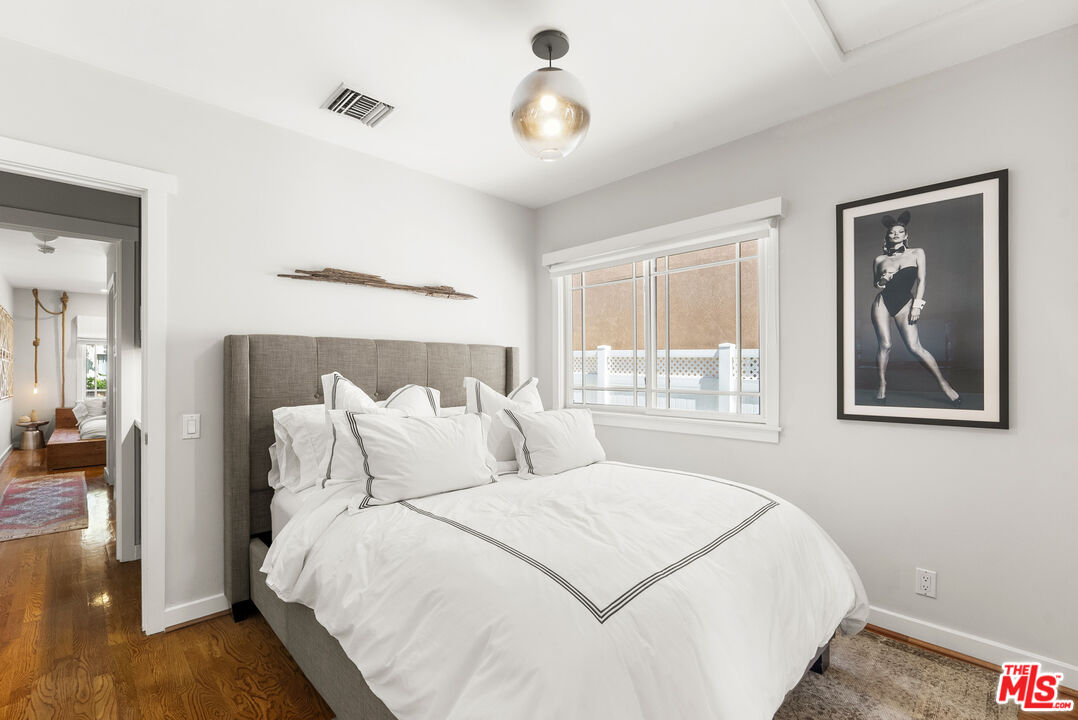 462 S La Peer Dr, Beverly Hills