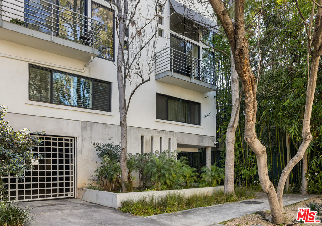 1401 Camden Ave Unit: 5