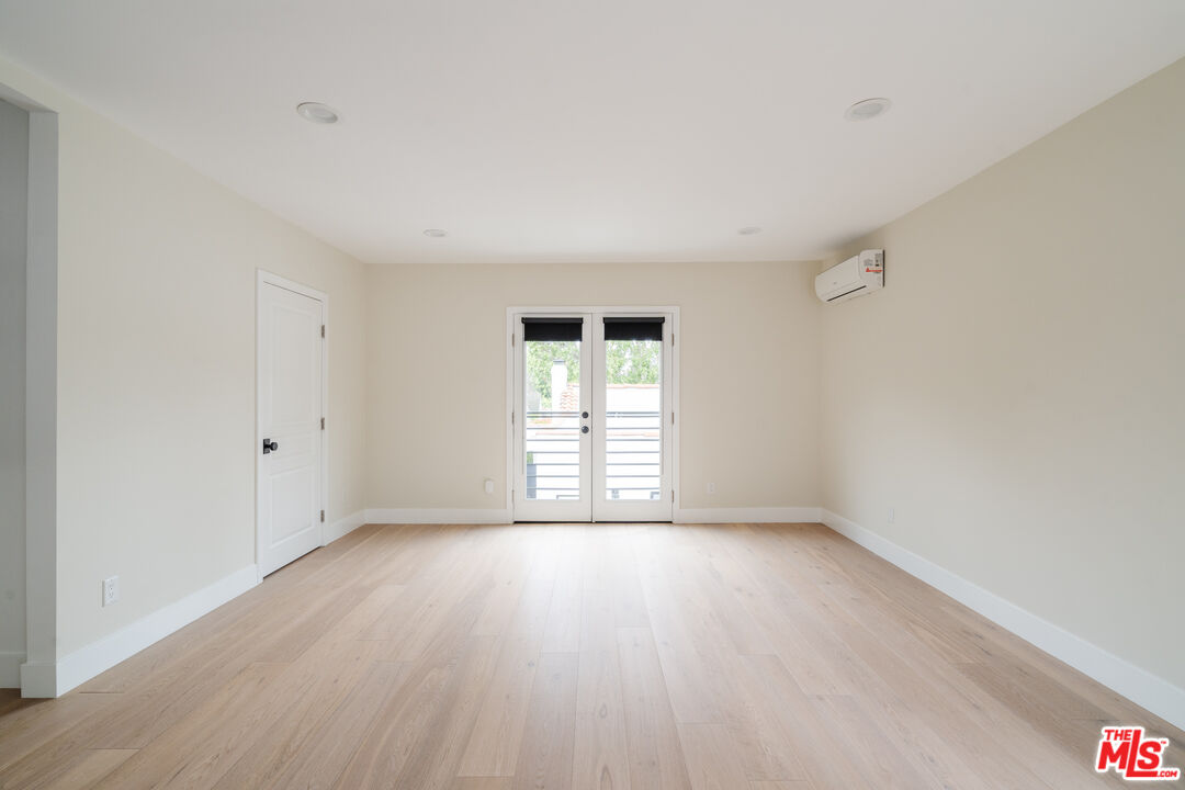 9031 Elevado Ave, West Hollywood 