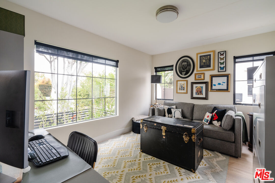 9031 Elevado Ave, West Hollywood 