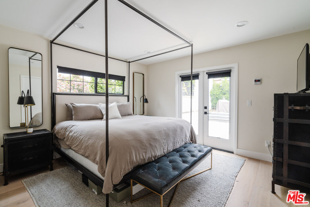 9031 Elevado Ave, West Hollywood 