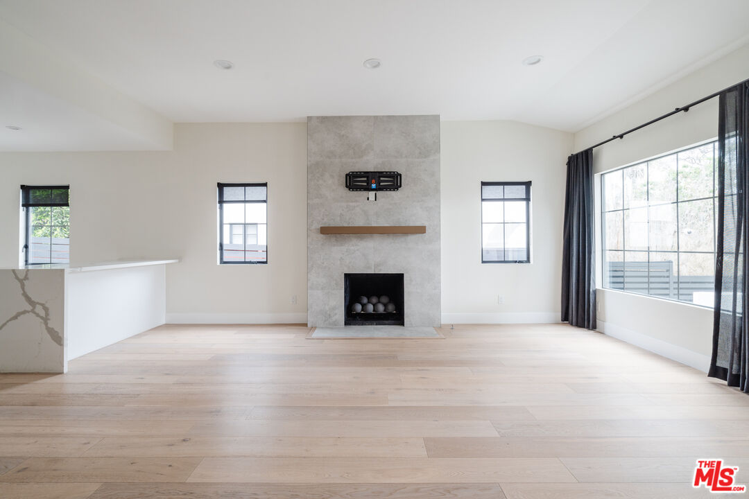 9031 Elevado Ave, West Hollywood 