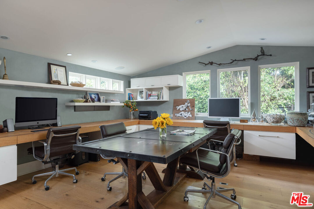 Private Address, Santa Monica