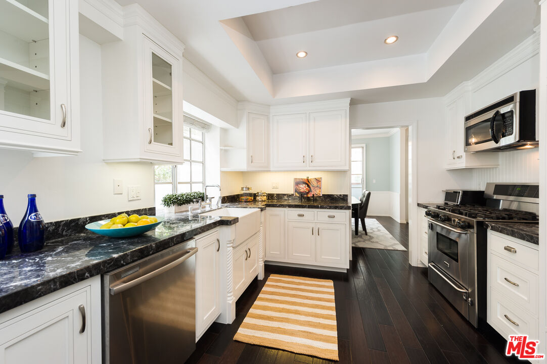 11667 Gorham Ave Unit: 206, Brentwood