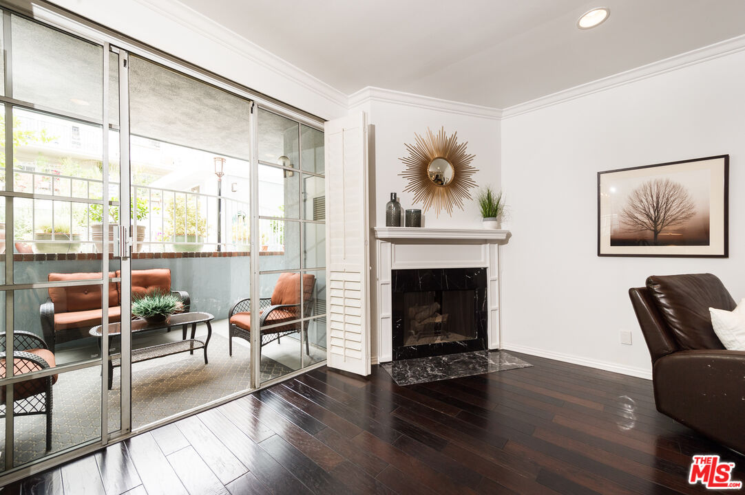 11667 Gorham Ave Unit: 206, Brentwood