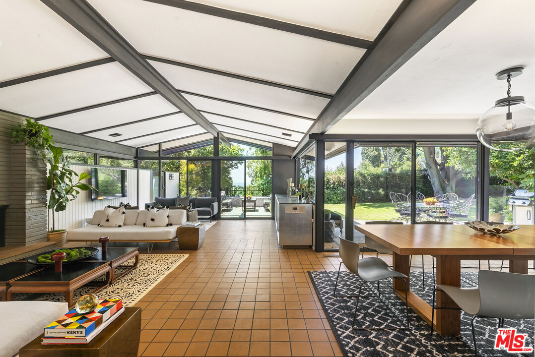 1601 Rising Glen Rd, Sunset Strip