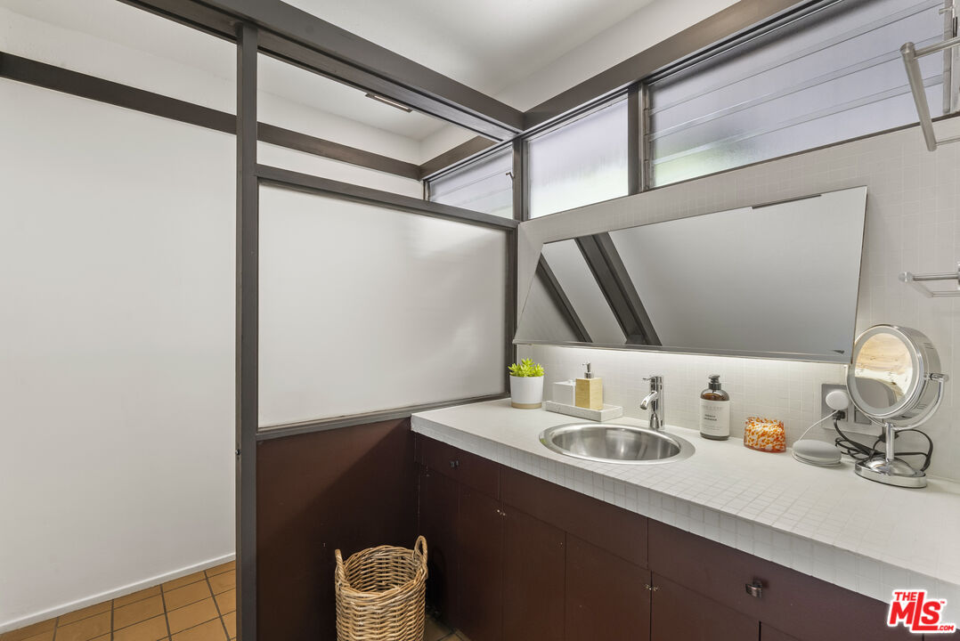 1601 Rising Glen Rd, Sunset Strip