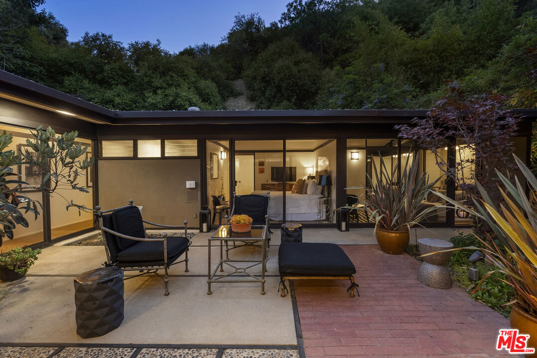 1601 Rising Glen Rd, Sunset Strip