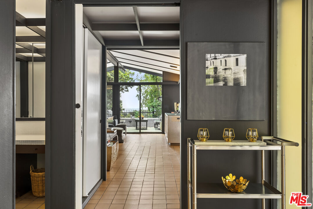 1601 Rising Glen Rd, Sunset Strip