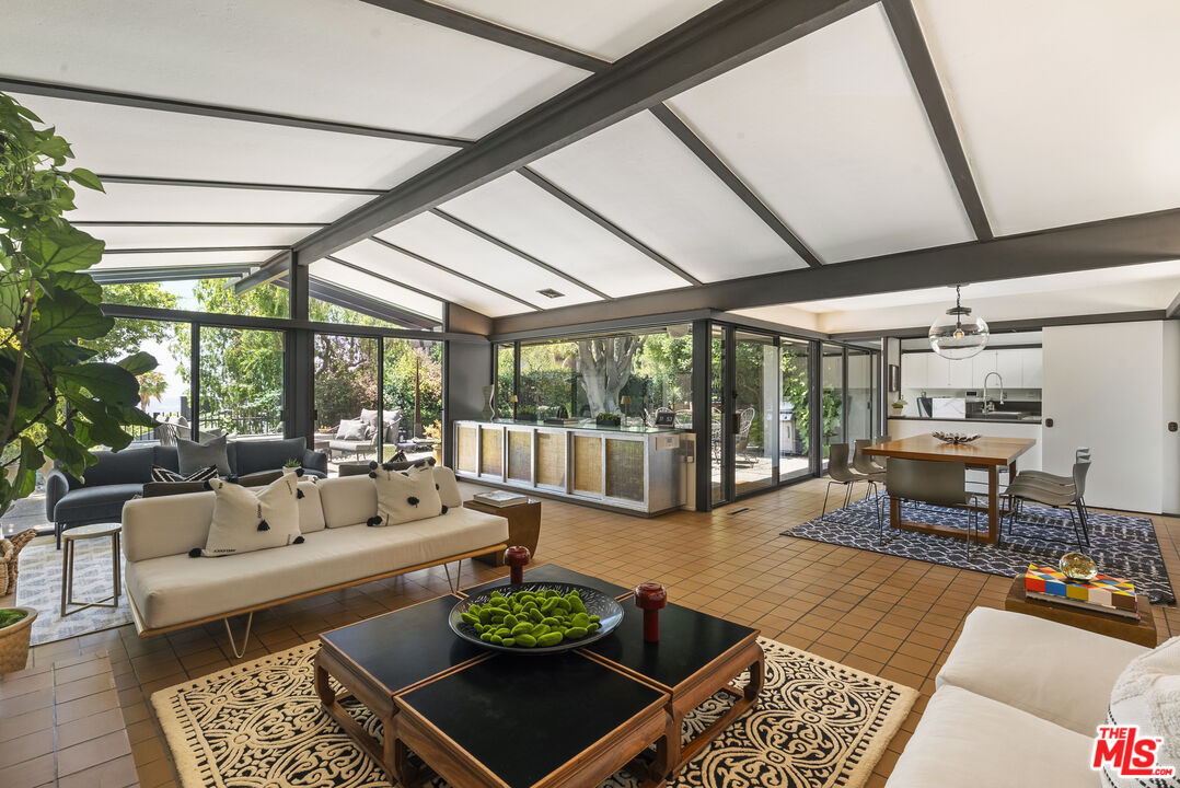1601 Rising Glen Rd, Sunset Strip