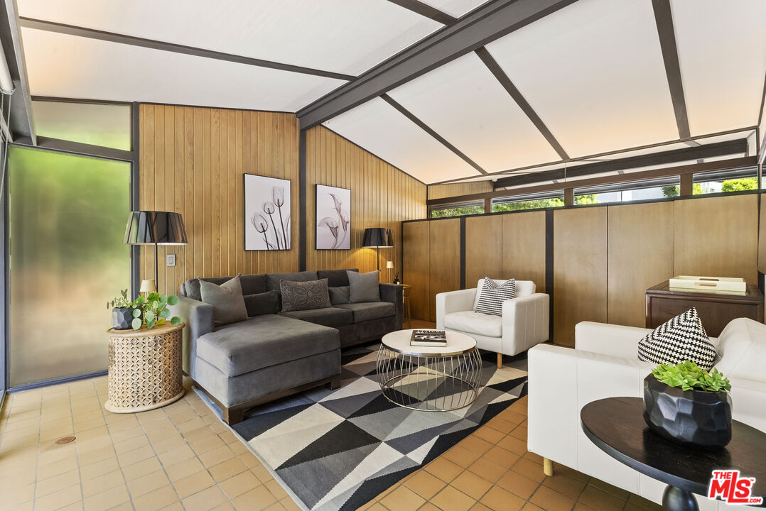 1601 Rising Glen Rd, Sunset Strip