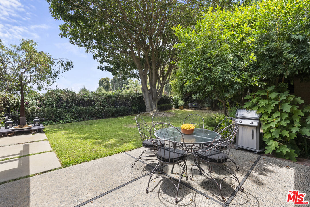 1601 Rising Glen Rd, Sunset Strip