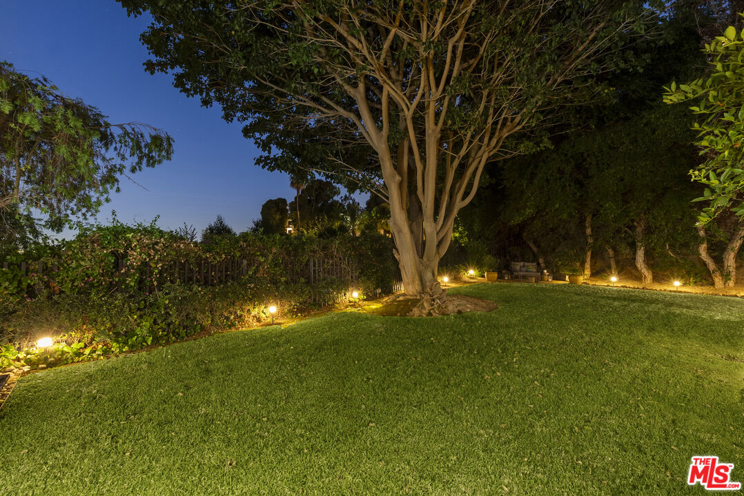 1601 Rising Glen Rd, Sunset Strip