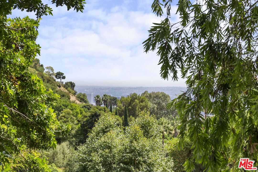 1601 Rising Glen Rd, Sunset Strip