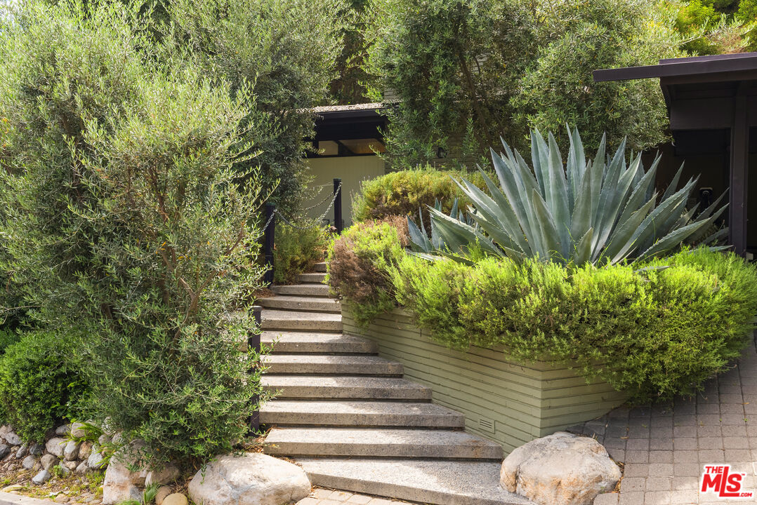 1601 Rising Glen Rd, Sunset Strip