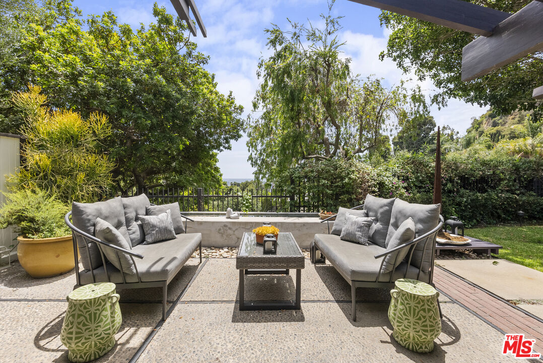 1601 Rising Glen Rd, Sunset Strip