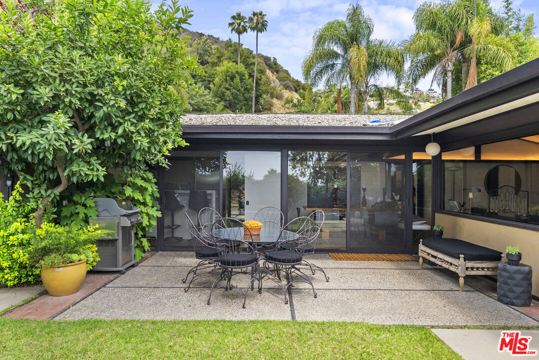 1601 Rising Glen Rd, Sunset Strip