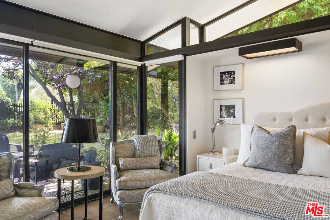 1601 Rising Glen Rd, Sunset Strip