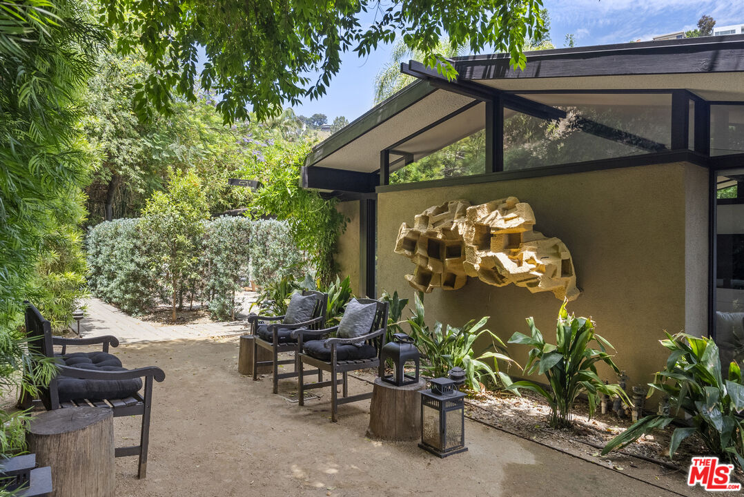 1601 Rising Glen Rd, Sunset Strip