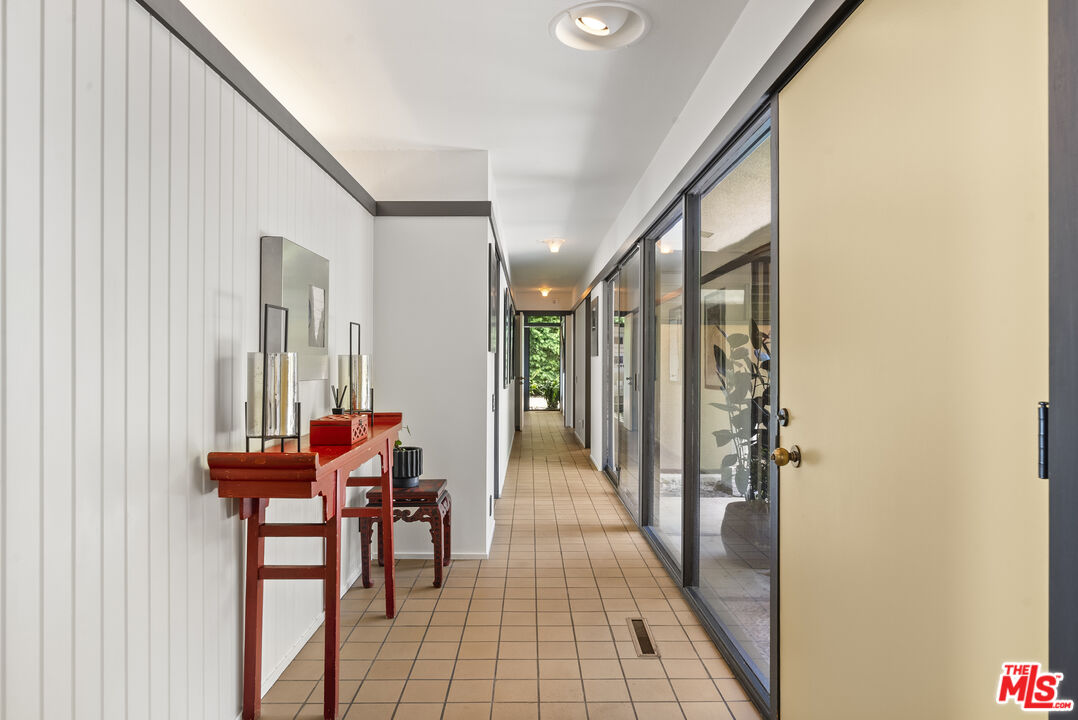 1601 Rising Glen Rd, Sunset Strip