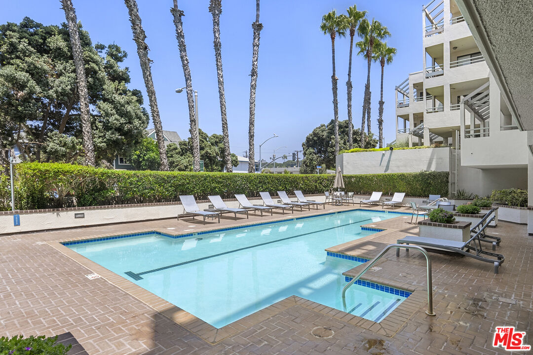 10 Ocean Park Blvd Unit: 2, Santa Monica