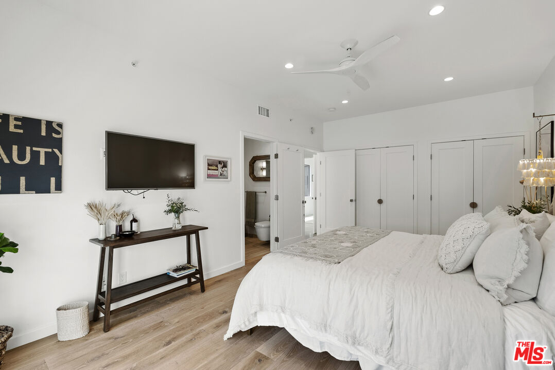 10 Ocean Park Blvd Unit: 2, Santa Monica