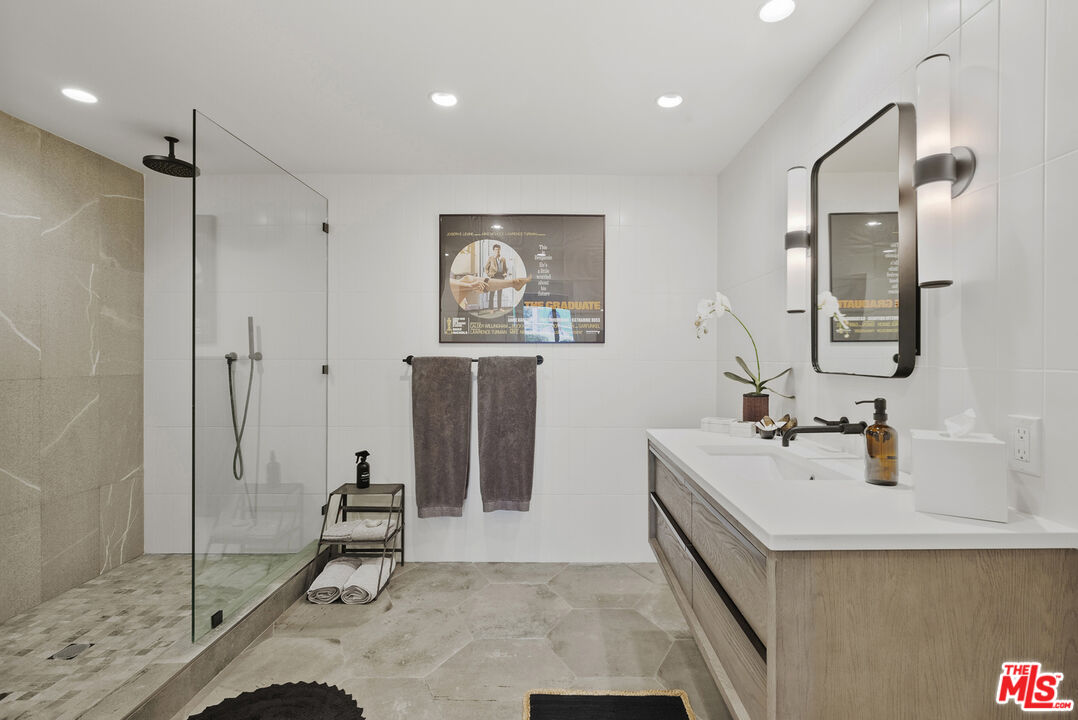 10 Ocean Park Blvd Unit: 2, Santa Monica